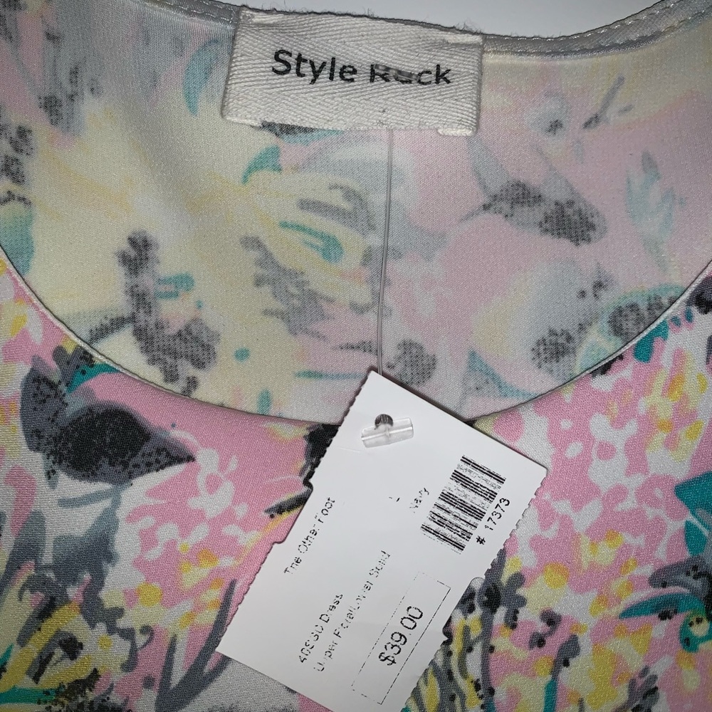 Style Rack Dress - Picture 3 of 4